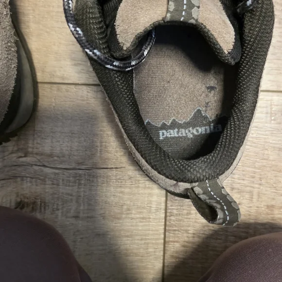 Patagonia ($160) Vibram Trail Hiking Shoes Suede Brown Low Top Outdoor Comfort - Picture 7 of 8